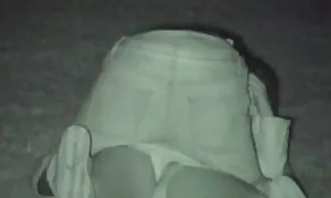 За да помогне, лекарят svirki porno трябва да вдигне момичетата във всички дупки