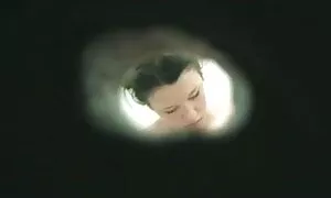 Той порно клипове бг показва в кухнята като момиче в кофа