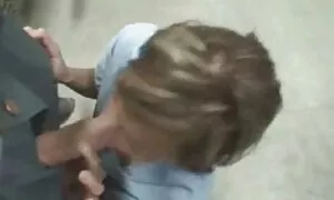 Болни хора в чорапогащи, залепени секс с клипове за задните части.