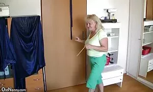 Човекът, порно клипове онлайн който започна MJM секс с два начина